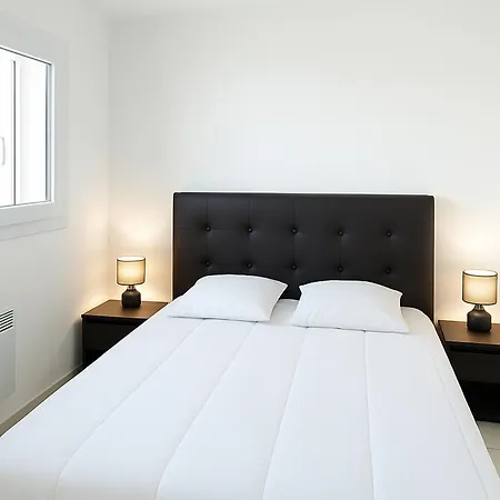 T2 Climatise Renove, Proche Et Commerces A Argeles-sur-mer, Avec Balcon Et Parking Prive - Fr-1-732-68 Appartement Argelès-sur-Mer